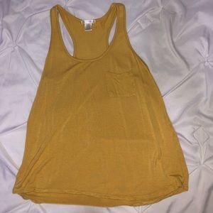 plain tank with a small pocket